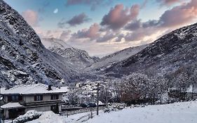 Case Vacanze In Graziosa Borgata Alpina